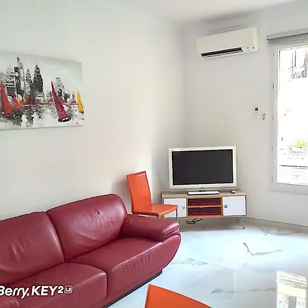 Apartment Stalingrad Nice